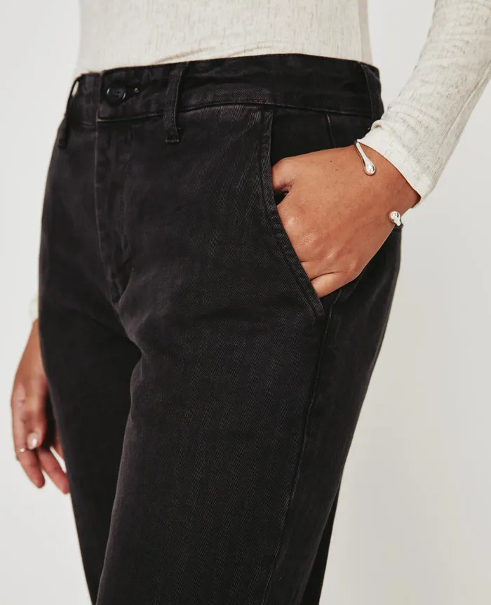 AG Jeans Pants Women Caden SULFUR BLACK AG Jeans Pants Women Caden SULFUR BLACK