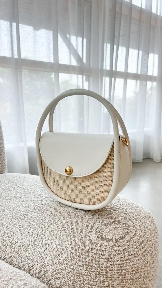 Billy J Bags Women Violetta Woven Circular Mini Bag 8211 Cream