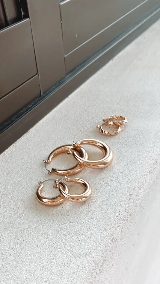 Billy J Earrings Women Classic Hoop Set 8211 Gold Billy J Earrings Women Classic Hoop Set 8211 Gold