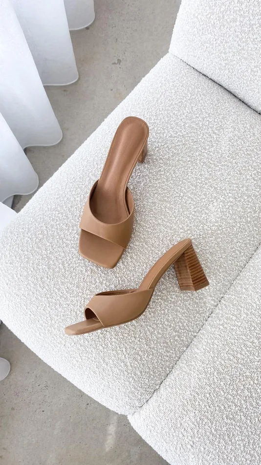 Billy J Heels Women Nattie Heel 8211 Oak