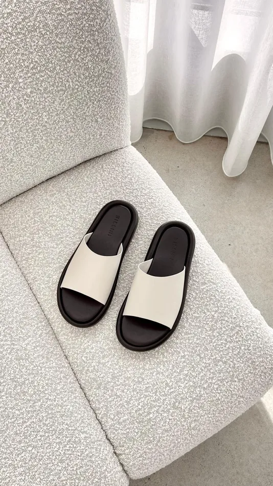 Billy J Sandals and Slides Women Nellie Sandals 8211 Chalk