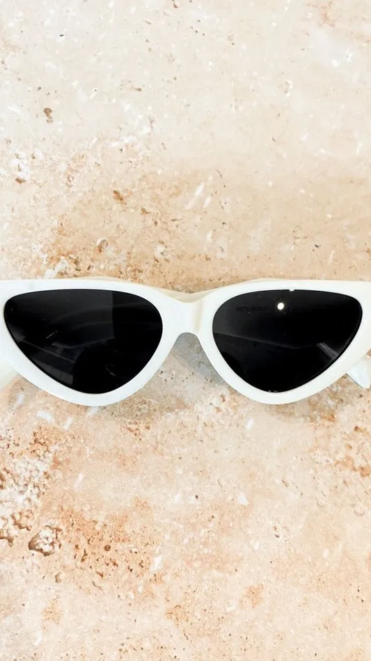 Billy J Sunglasses Women Carla Sunglasses 8211 White