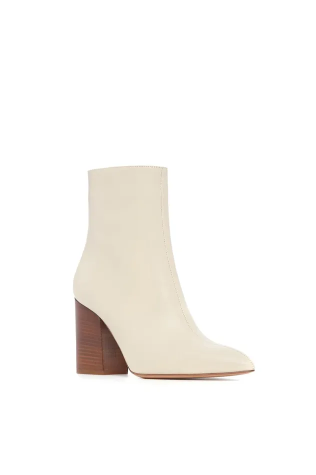 Boots Women Gabriela Hearst Rio Ankle Boot In Cream Leather