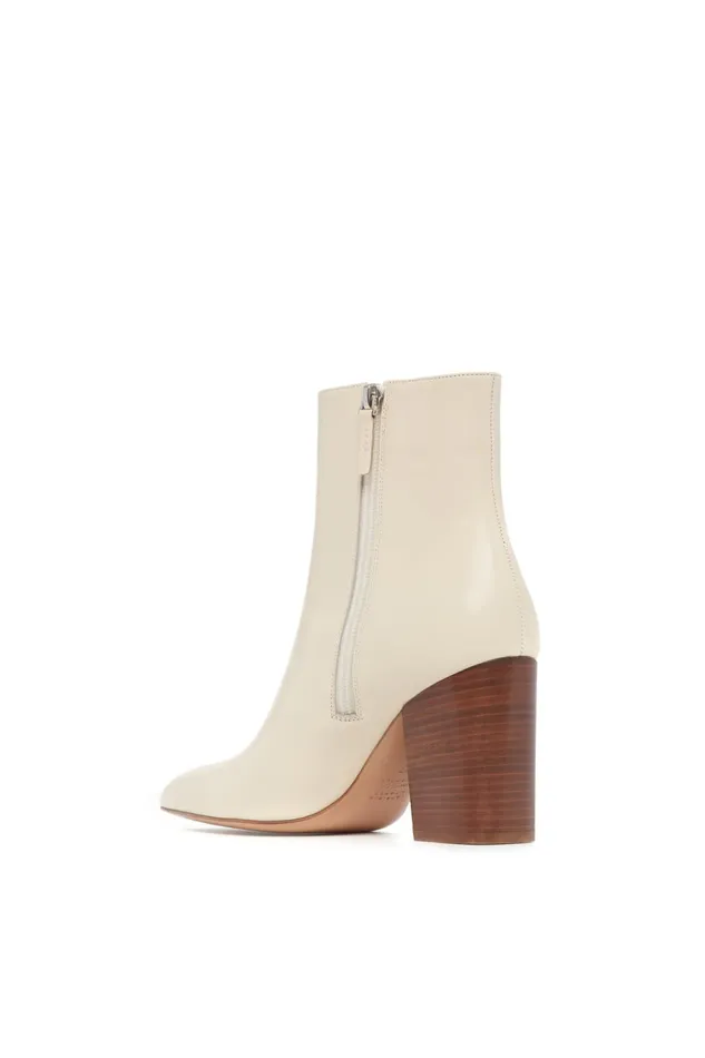 Boots Women Gabriela Hearst Rio Ankle Boot In Cream Leather