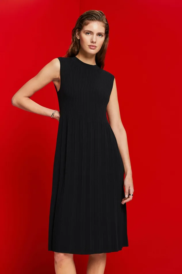 Dresses Jumpsuits Women Esprit Pleated And Sleeveless Maxi Dress With Crewneck Black