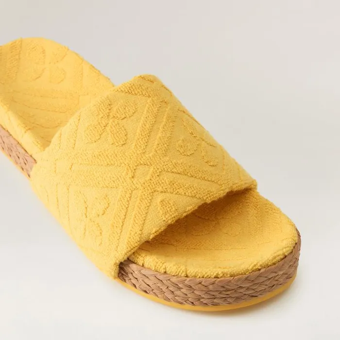 Helen Kaminski Slides Joanna Terry Slide Nougat Medallion 8211 Shoes