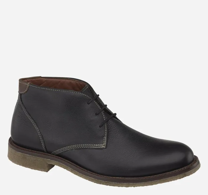 Johnston and Murphy LaceUps Men Copeland Chukka Black Tumbled Full Grain