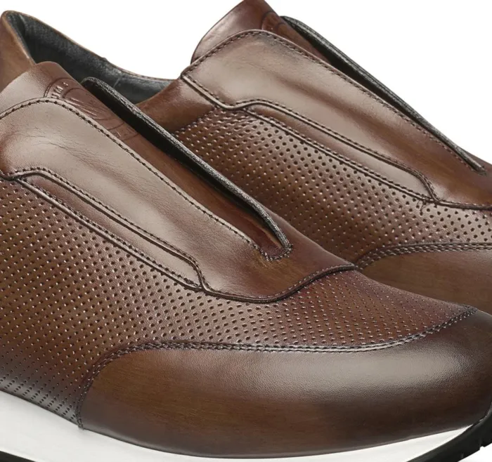 Johnston and Murphy SlipOns Men Briggs Laceless Jogger Brown Italian Calfskin Johnston and Murphy SlipOns Men Briggs Laceless Jogger Brown Italian Calfskin
