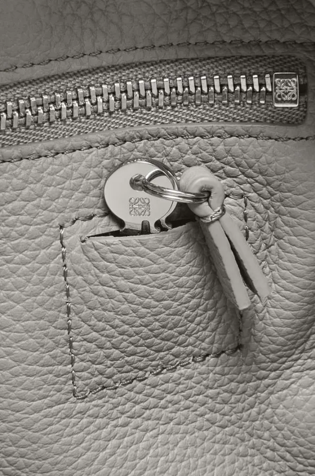 Loewe Amazona 23 Bag In Soft Grained Calfskin Pearl Grey Women Tote and Top Handle Bags