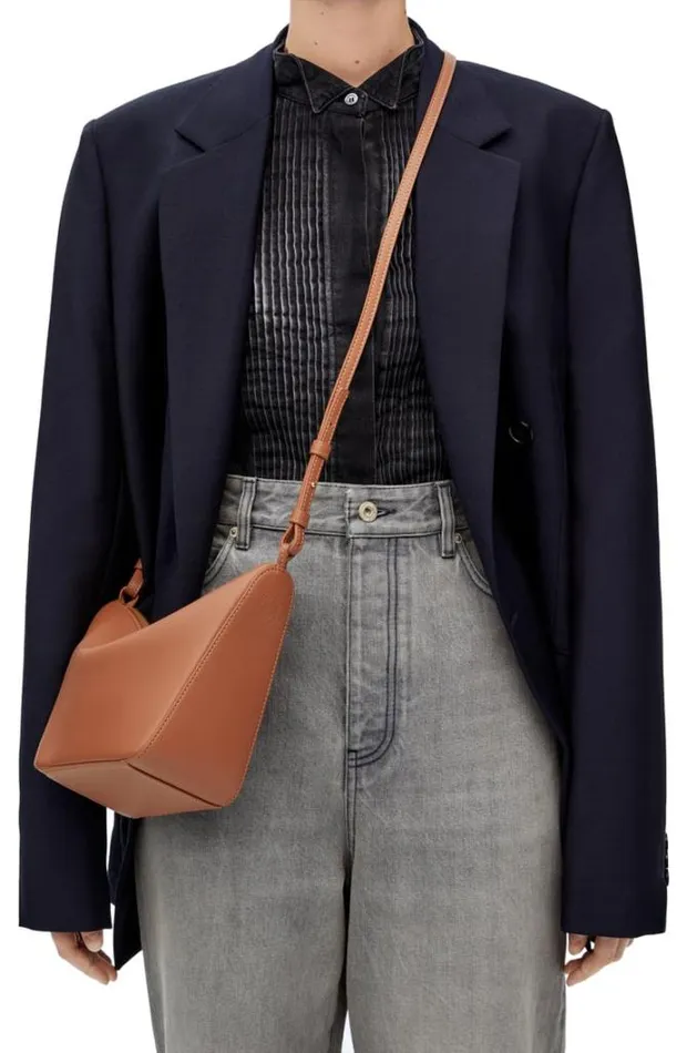 Loewe Mini Hammock Hobo Bag In Classic Calfskin Tan Women Shoulder Bags