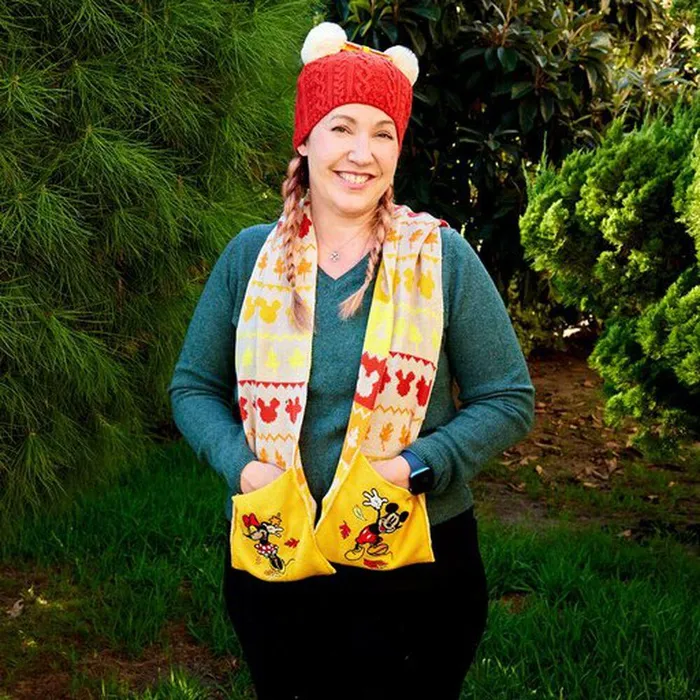 Loungefly Apparel Unisex Exclusive 8211 Disney Fall Minnie Mouse Pom Beanie