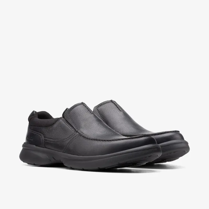 Men Bradley Free Black Tumbled Leather Clarks Loafers and Slip Ons