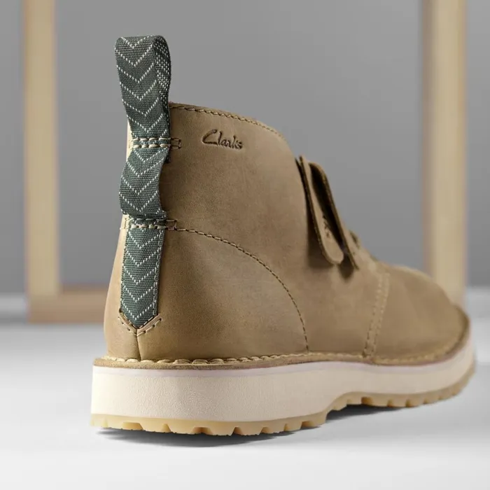 Men Solsbury Desert Boot Dark Sand Leather Clarks Boots