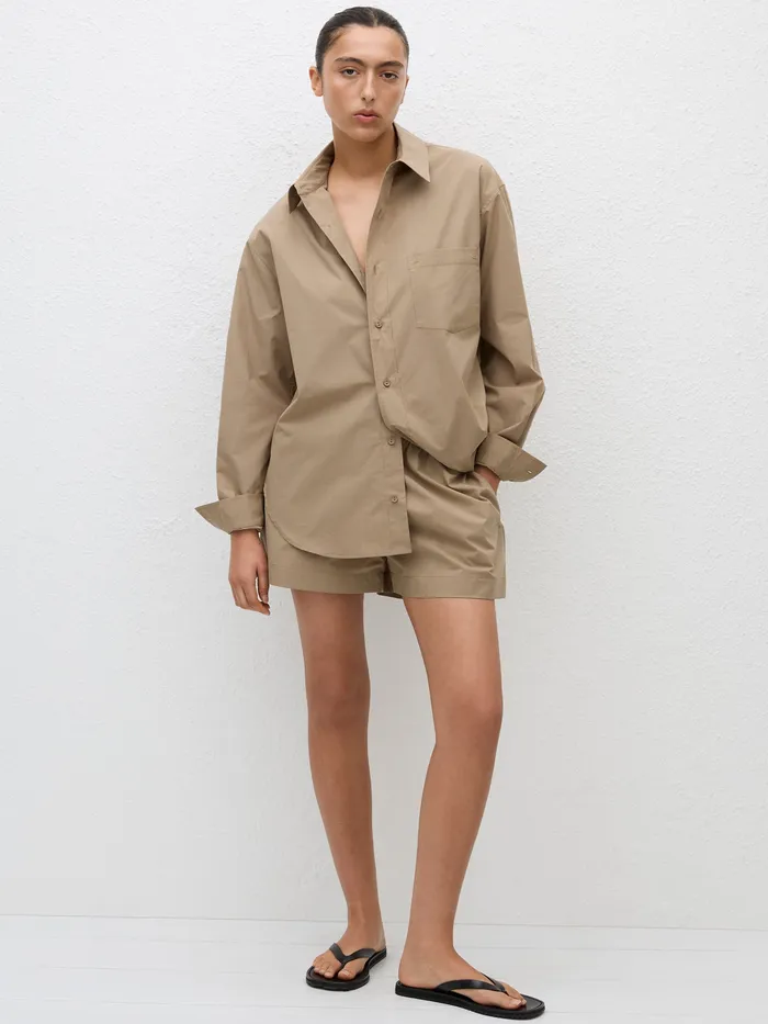 Tops The UNDONE Women Matteau 8211 Relaxed Shirt in Tan Stone