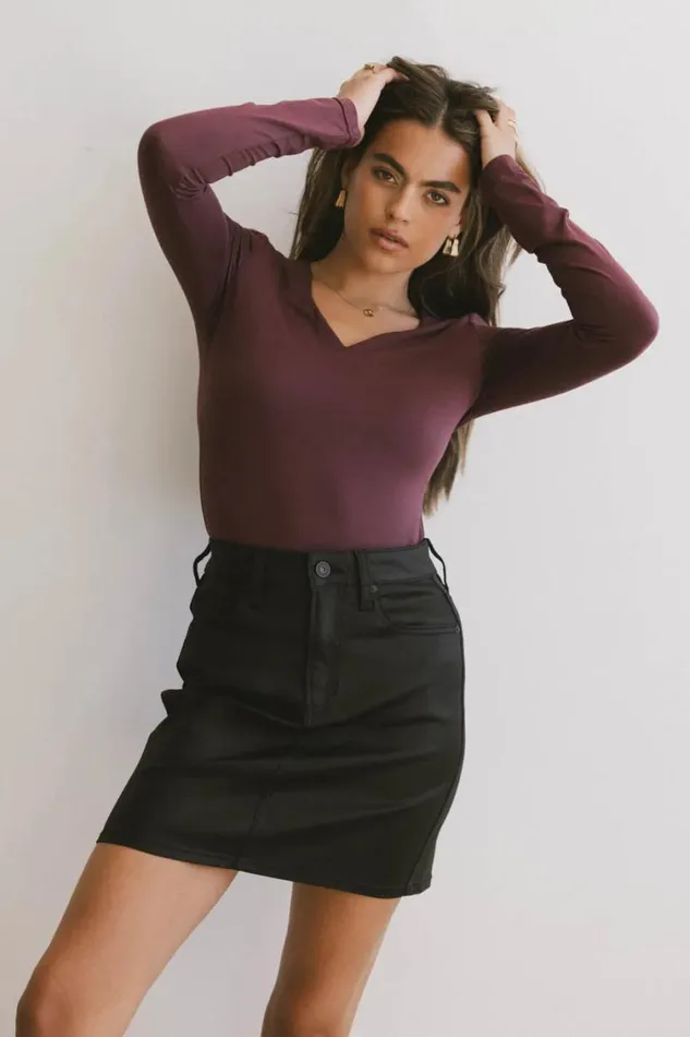 Tops Women Bohme Iris Basic Top In Wine Wine