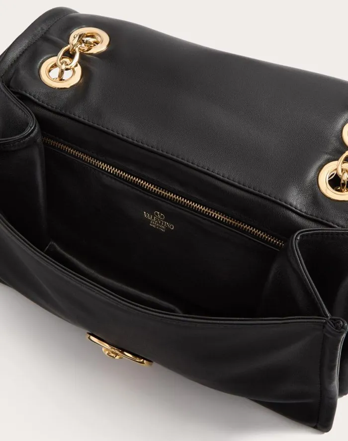 Valentino Shoulder Bags Woman Vlogo Chain Nappa Leather Shoulder Bag With Chain For Woman In Black Black