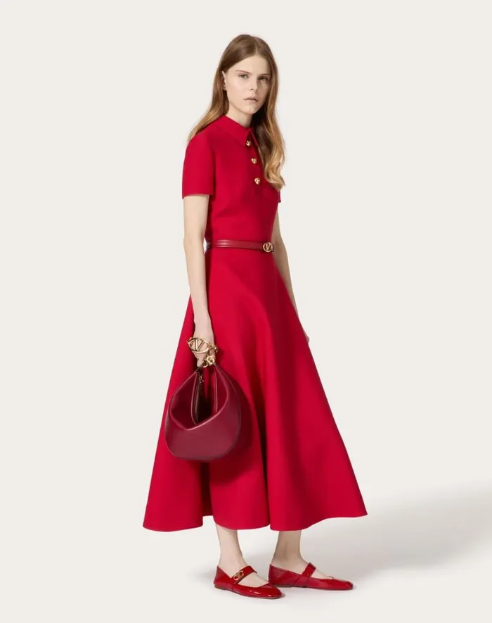 Valentino Shoulder Bags Woman Vlogo Moon Medium Grainy Calfskin Hobo Bag With Chain For Woman In Almond Almond