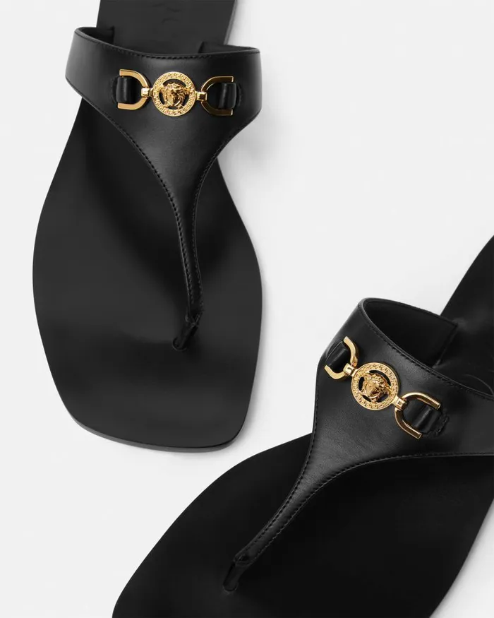 Versace Medusa 03995 Flat Sandals Blackgold Women Sandals Versace Medusa 03995 Flat Sandals Blackgold Women Sandals