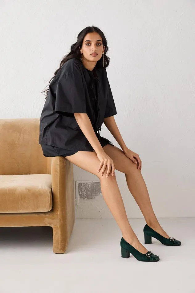 VRG GRL Sets Naomi Smock Top Black 8211 Women VRG GRL Sets Naomi Smock Top Black 8211 Women