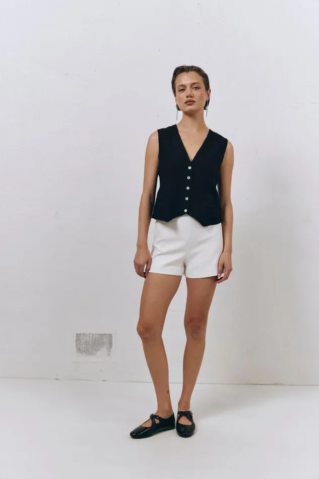VRG GRL Vests Italian Streets Linen Vest Black 8211 Women VRG GRL Vests Italian Streets Linen Vest Black 8211 Women