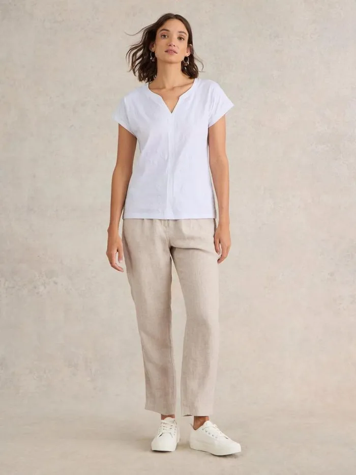 White Stuff Tops and TShirts Women NELLY NOTCH NECK EMBROIDERED TEE Brilliant White White Stuff Tops and TShirts Women NELLY NOTCH NECK EMBROIDERED TEE Brilliant White