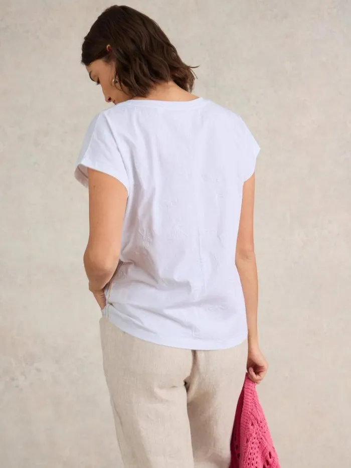 White Stuff Tops and TShirts Women NELLY NOTCH NECK EMBROIDERED TEE Brilliant White White Stuff Tops and TShirts Women NELLY NOTCH NECK EMBROIDERED TEE Brilliant White