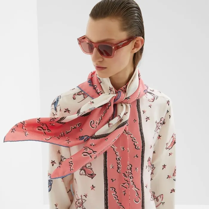 Woman Pink Acetate Sunglasses Pink Fendi Sunglasses