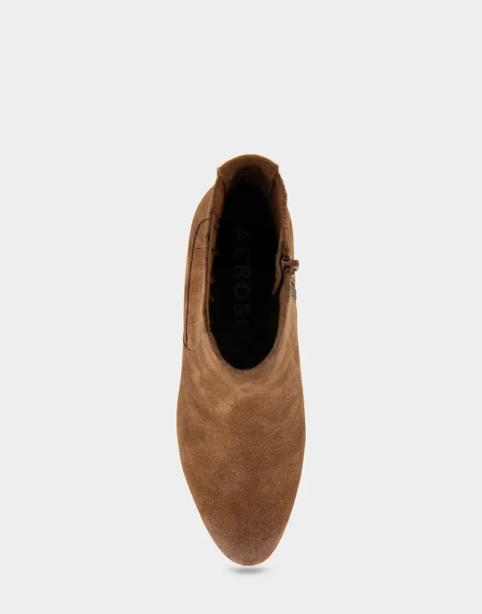 Women Aerosoles Ankle Boots Comfortable Covered Gore Western Ankle Bootie In Tobacco Suede