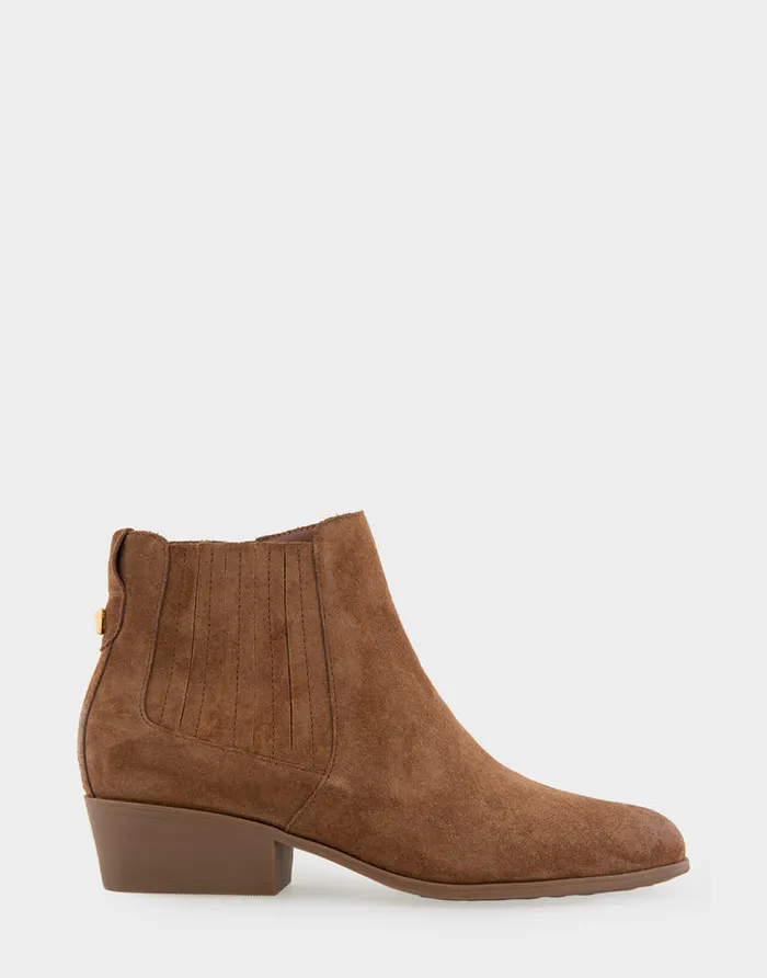 Women Aerosoles Ankle Boots Comfortable Covered Gore Western Ankle Bootie In Tobacco Suede