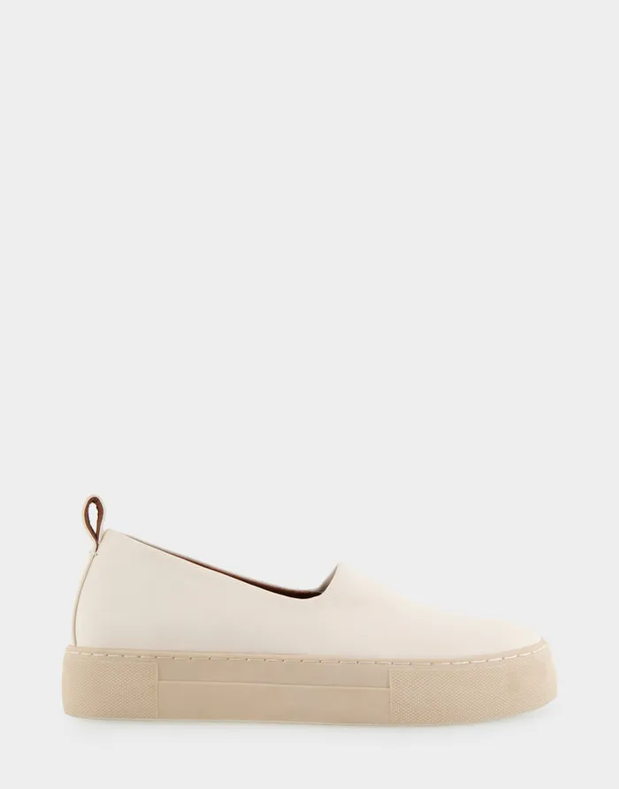 Women Aerosoles Flatforms Comfortable Strech Hidden Wedge Slip On Flatform Sneaker In Eggnog Stretch Faux Leather