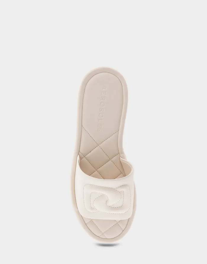 Women Aerosoles Flats Comfortable Debossed Chain Link Slide Sandal In Eggnog Leather