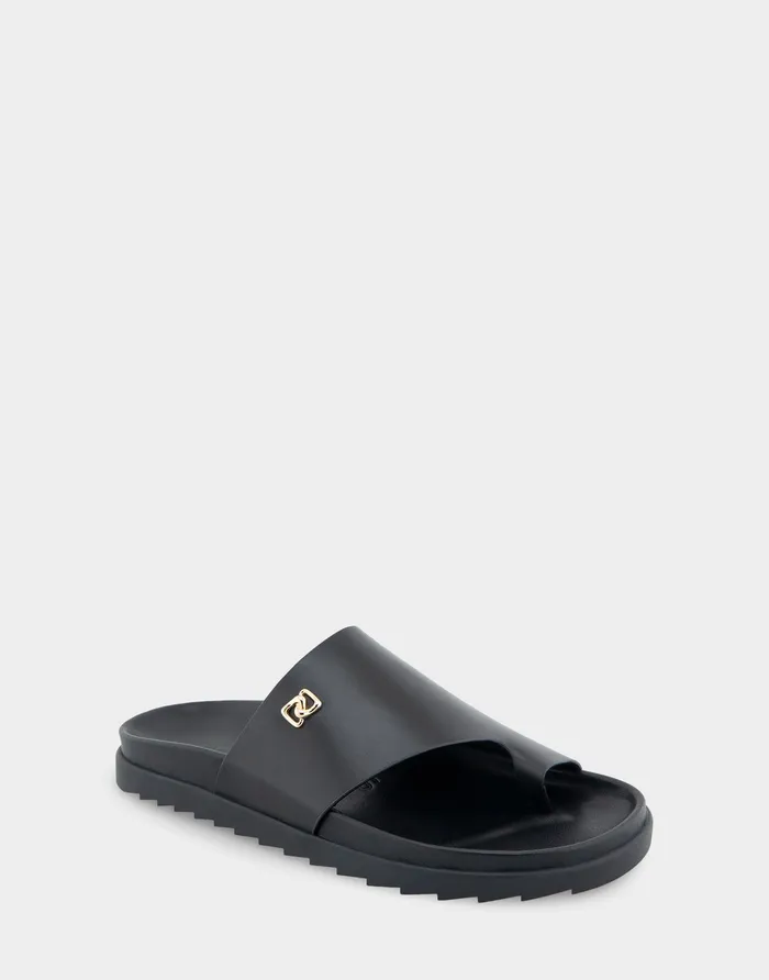 Women Aerosoles Flats Comfortable Hooded Toe Ring Footbed Sandal In Black Leather