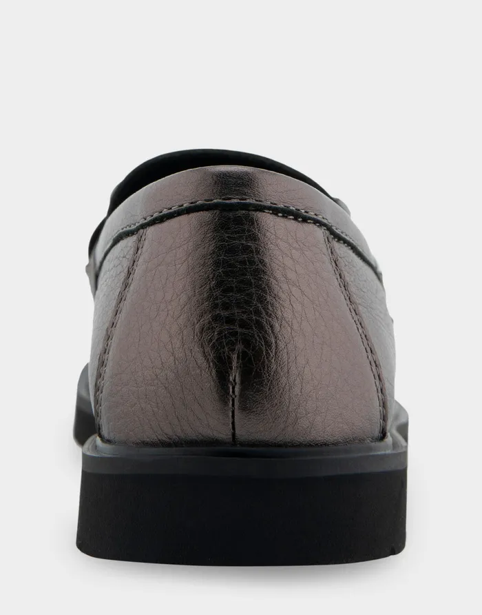 Women Aerosoles Loafers Comfortable Ultralight Lug Loafer With Horsebit Detail In Gunmetal Pebbled Faux Leather Faux Leather