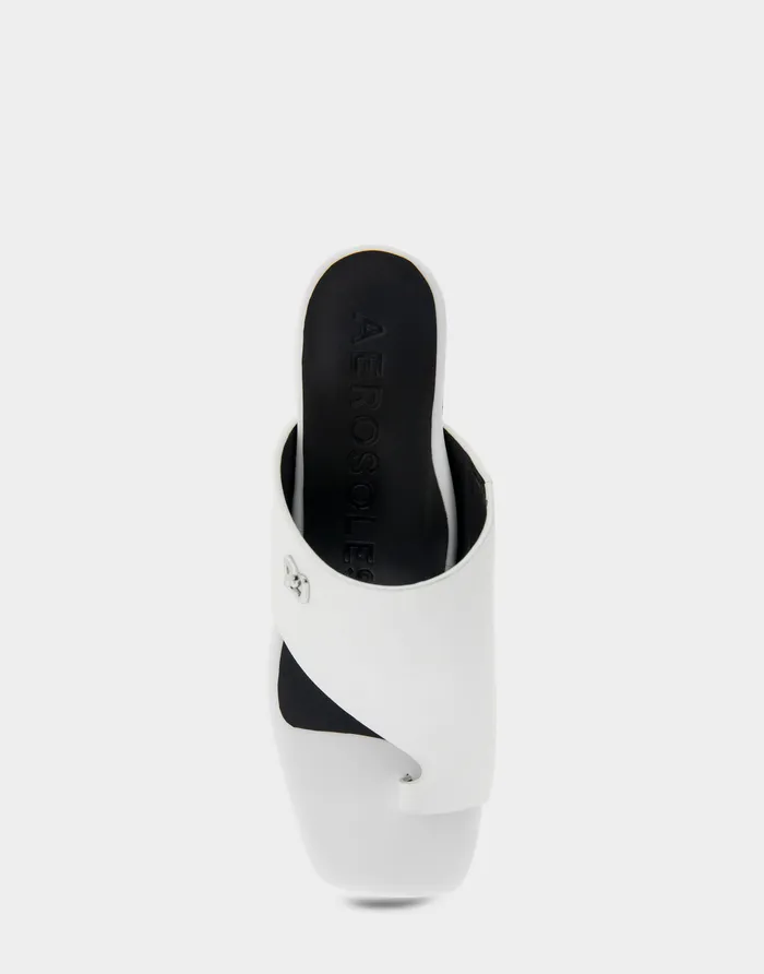Women Aerosoles Slides Comfortable Hooded Toe Ring Block Heel Slide Sandal In White Leather