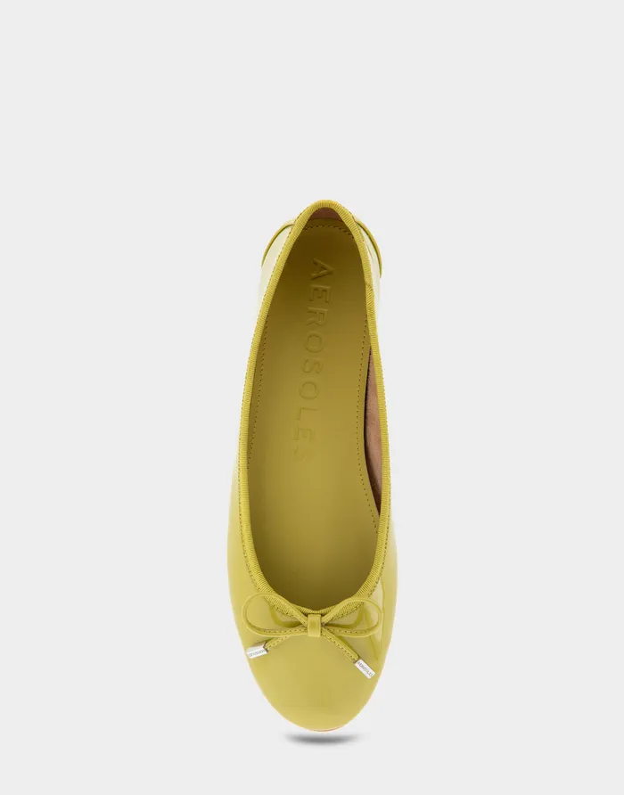Women Aerosoles Wide Width Flats Comfortable Ballet Flat In Green Sheen Patent Faux Leather