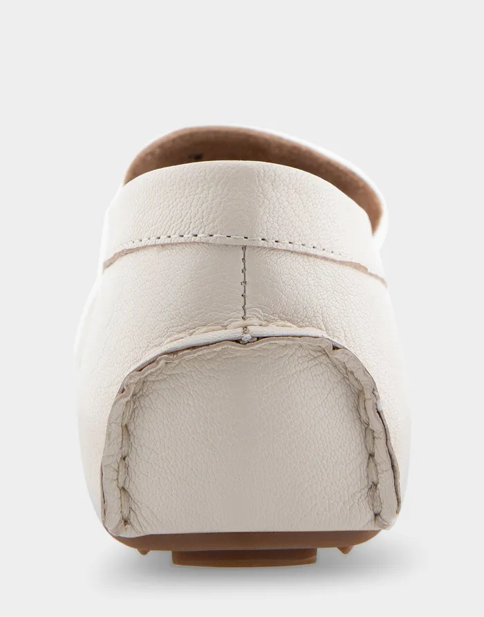 Women Aerosoles Wide Width Flats Comfortable Driver In Eggnog Leather