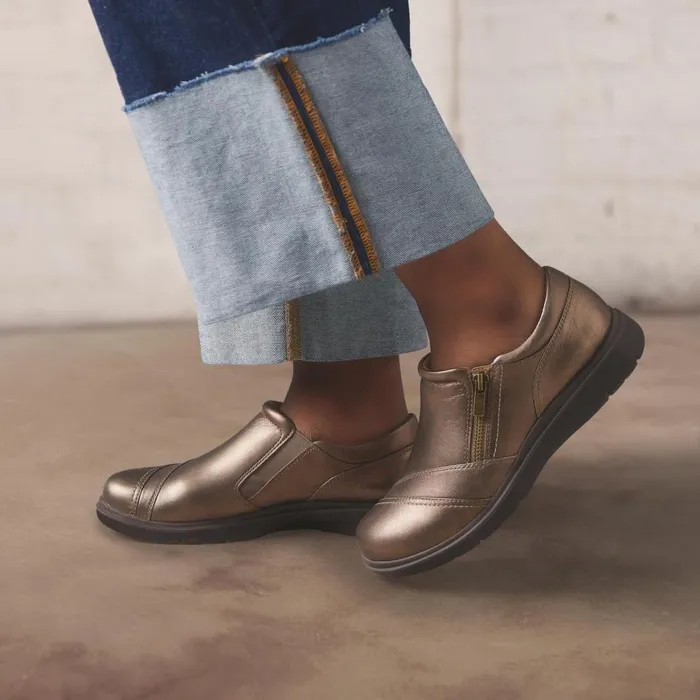 Women Certina Pure Antique Brown Clarks Clogs and Mules
