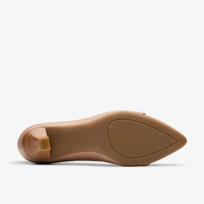 Women Kepley Holly Warm Beige Leather Clarks Heels and Pumps