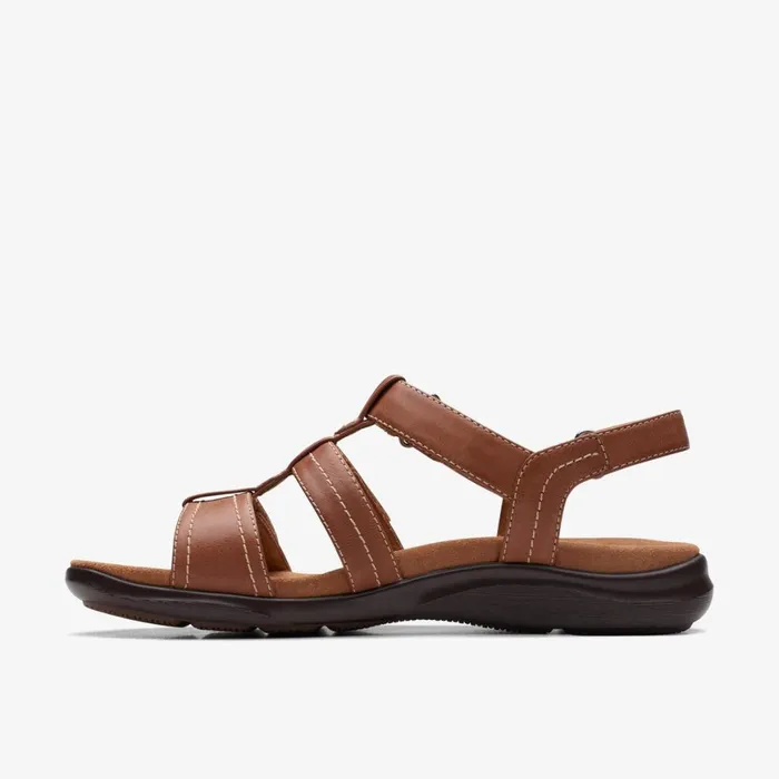 Women Kitly Step Tan Clarks Sandals and Flip Flops