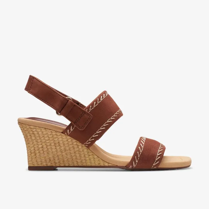 Women Kyarra Rose Tan Nubuck Clarks Sandals and Flip Flops