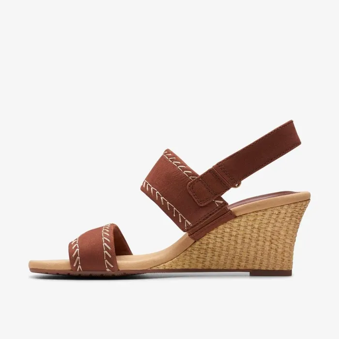 Women Kyarra Rose Tan Nubuck Clarks Sandals and Flip Flops