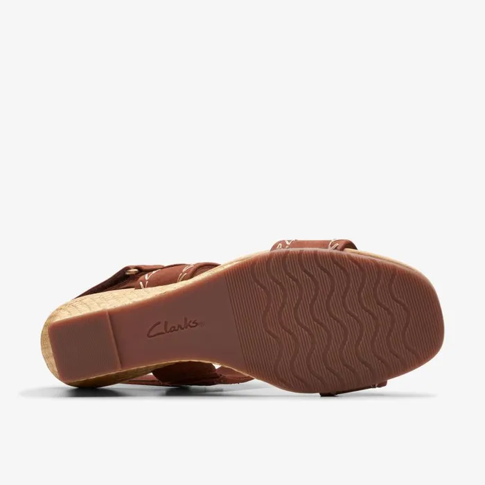 Women Kyarra Rose Tan Nubuck Clarks Sandals and Flip Flops