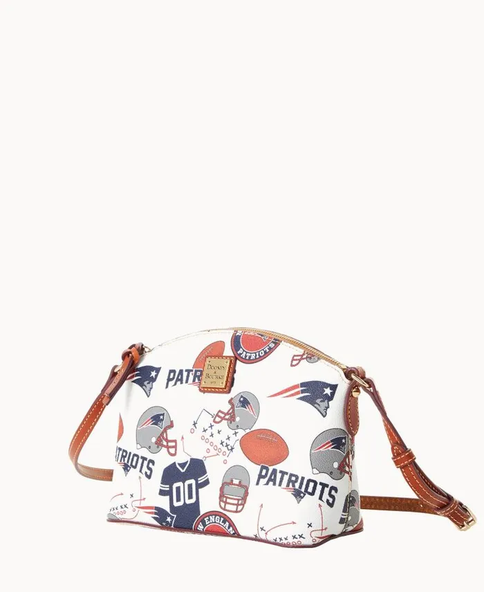 WomenMen Crossbodies Dooney and Bourke NFL Patriots Suki Crossbody Patriots
