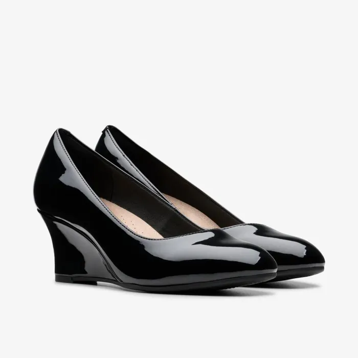 Women Olivette Pearl Black Patent Clarks Dress Shoes