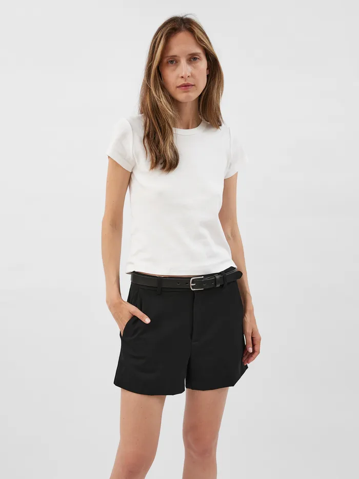 Women Shorts The UNDONE St Agni 8211 Tailored Shorts in Black