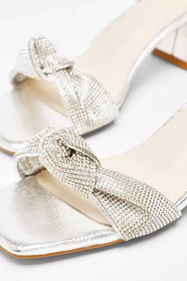 Women Silver Foil Diamante Knot Front Block Heeled Sandals Quiz Clothing Heels Women Silver Foil Diamante Knot Front Block Heeled Sandals Quiz Clothing Heels