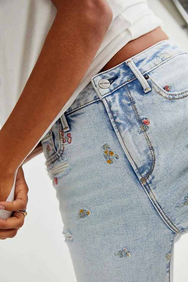 Women Skinny Jeans Free People Driftwood Embroidered Mom Jeans Light Blue