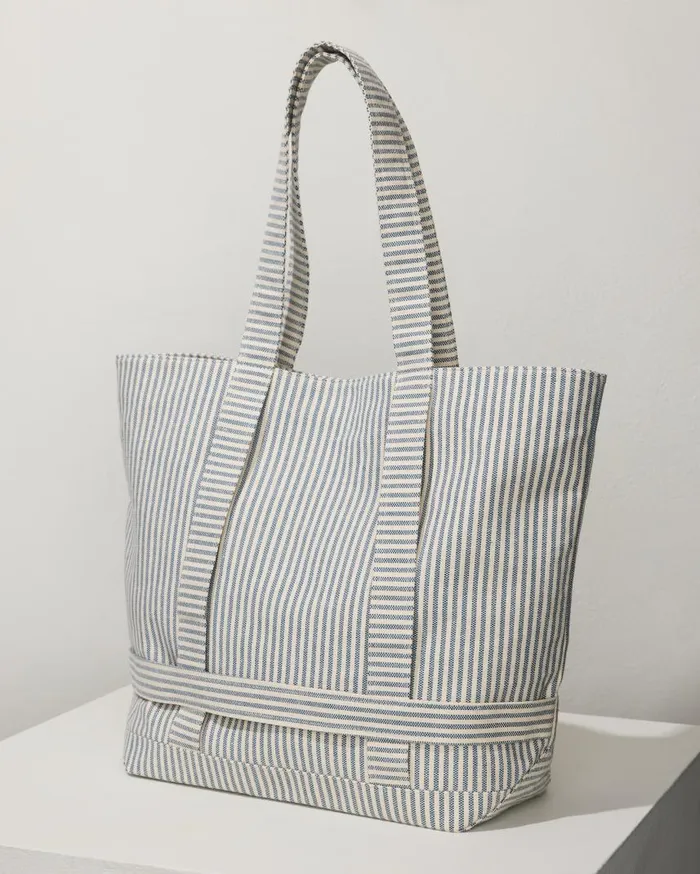 Women Sunburst Raffia Clutch Natural Tommy Bahama Handbags and Clutches Women Sunburst Raffia Clutch Natural Tommy Bahama Handbags and Clutches