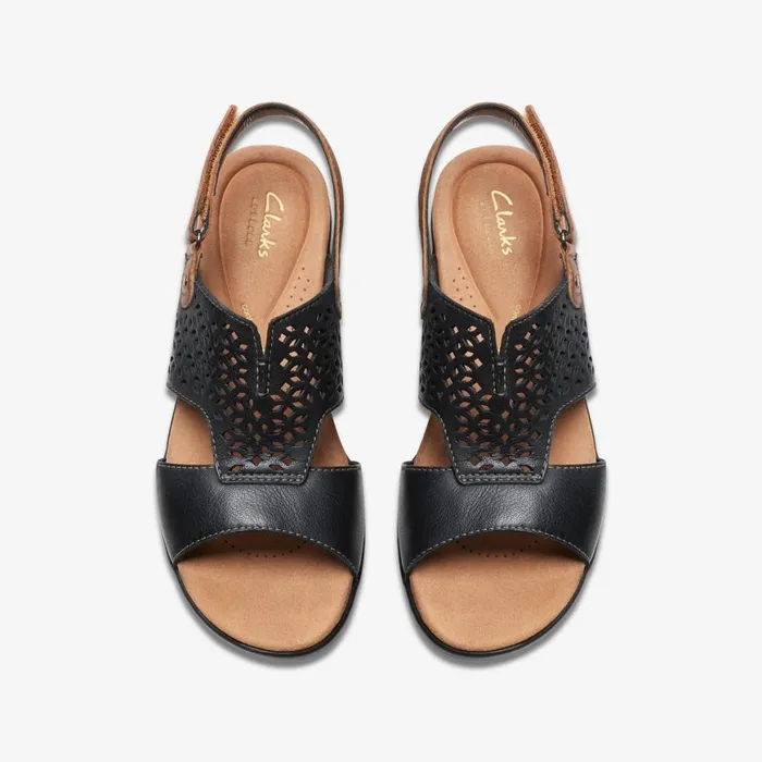 Women Tuleah Sun Black Leather Clarks Sandals and Flip Flops
